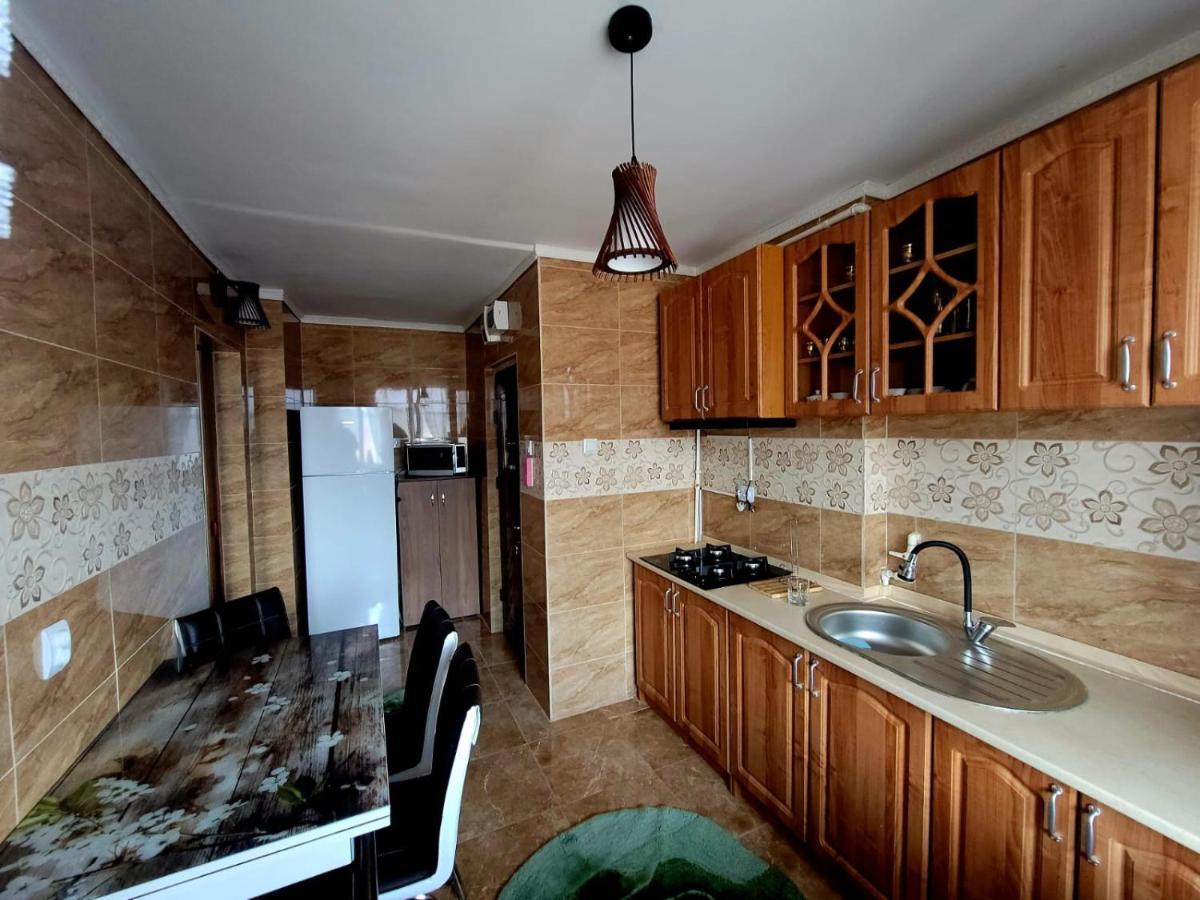 Apartament Bia Lupeni  Ngoại thất bức ảnh